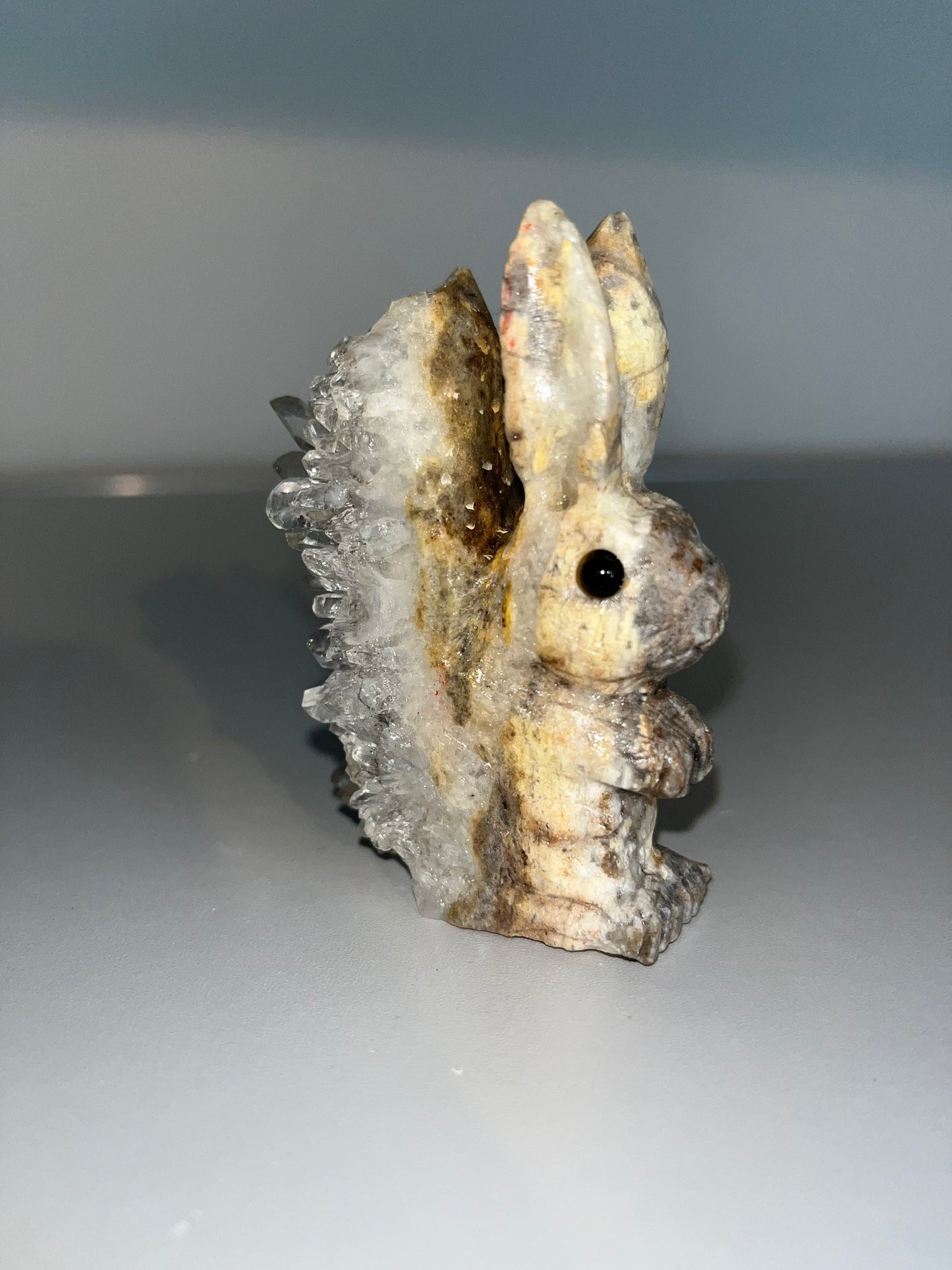 Quartz cluster Rabbit Carving