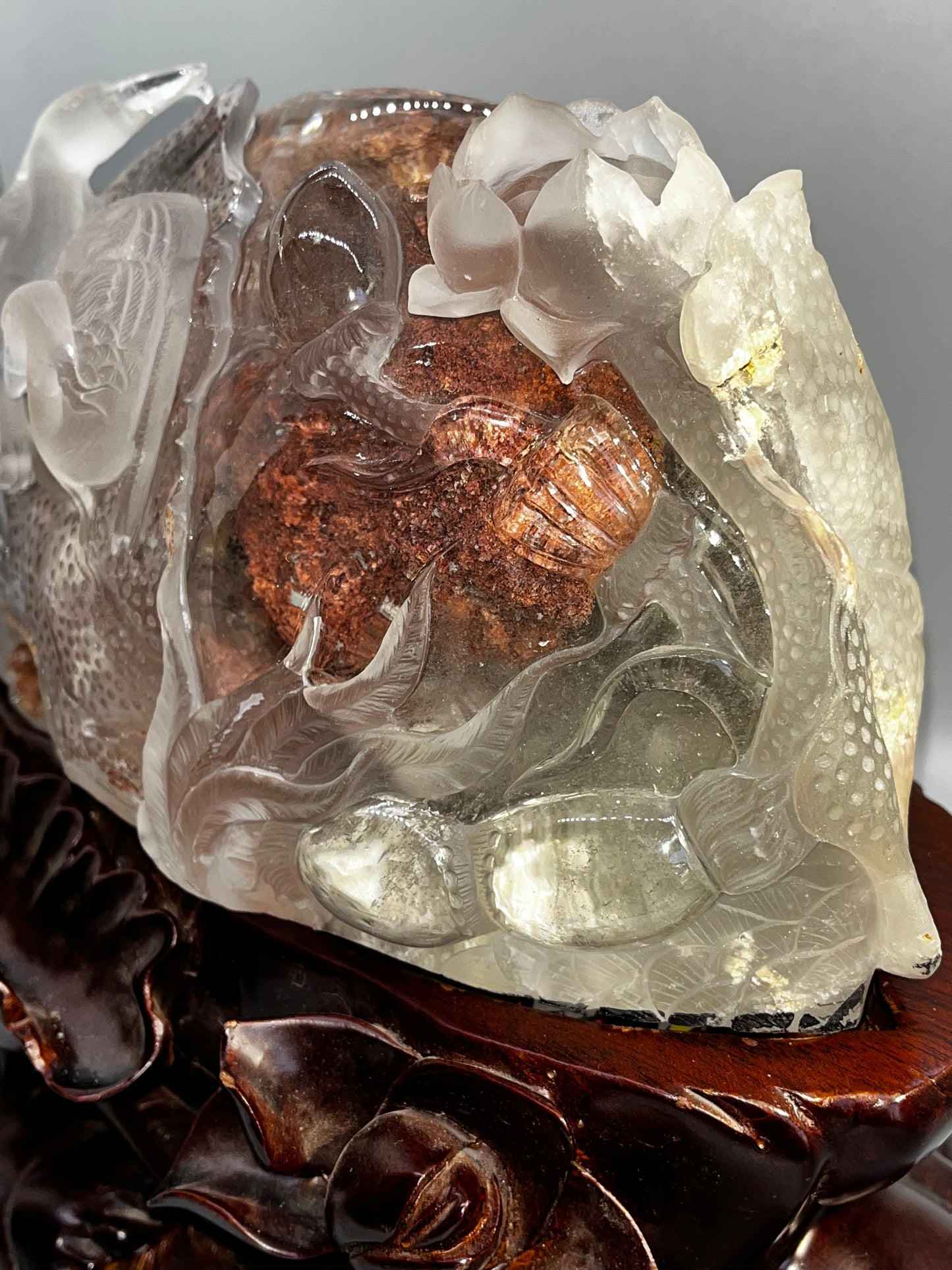 Garden Quartz/Red/Green/Rutile Carving. Amazing Clarity! Lighted Stand Included. Lodolite